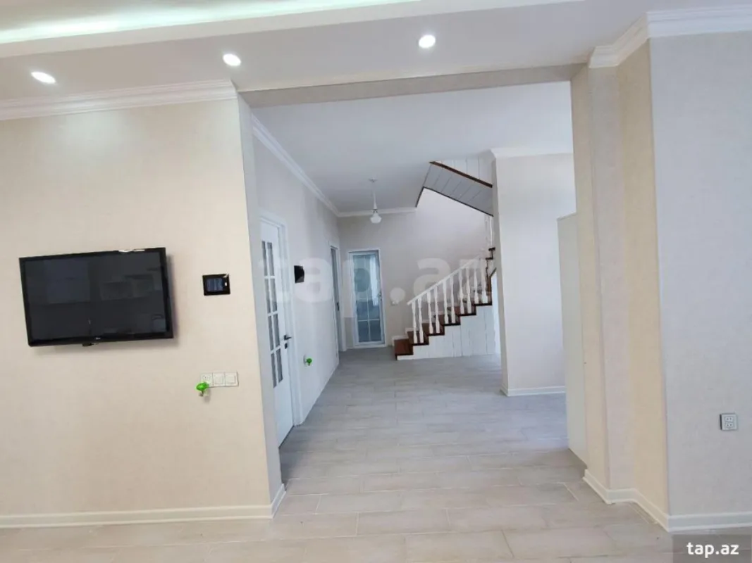 Kirayə verilir 5 otaqlı həyət evi