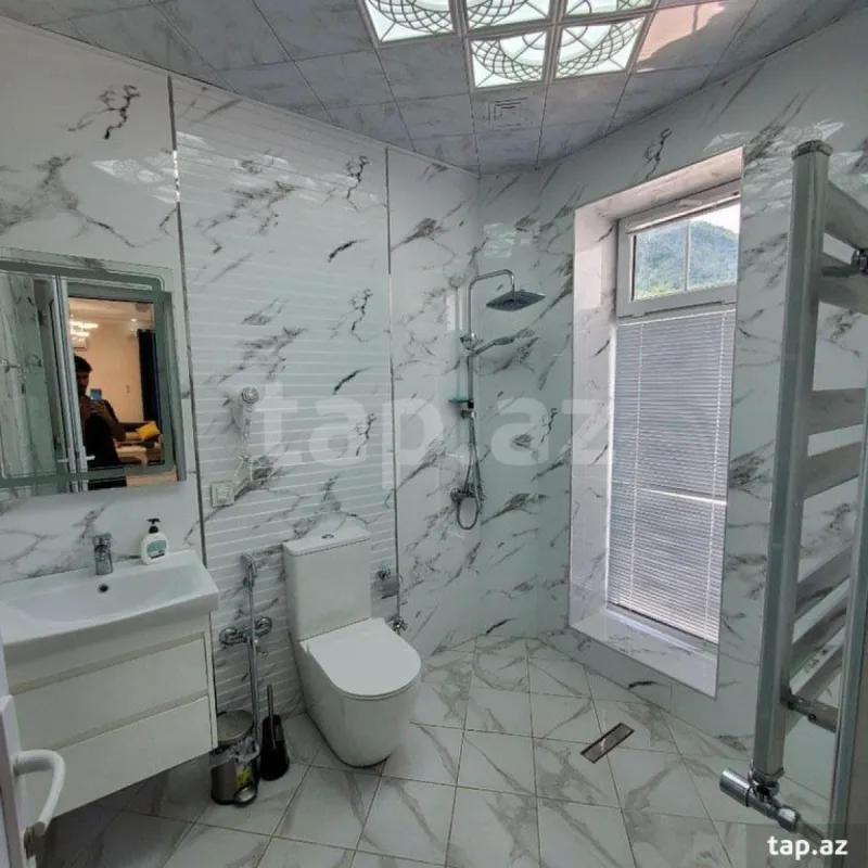 Kirayə verilir 5 otaqlı həyət evi