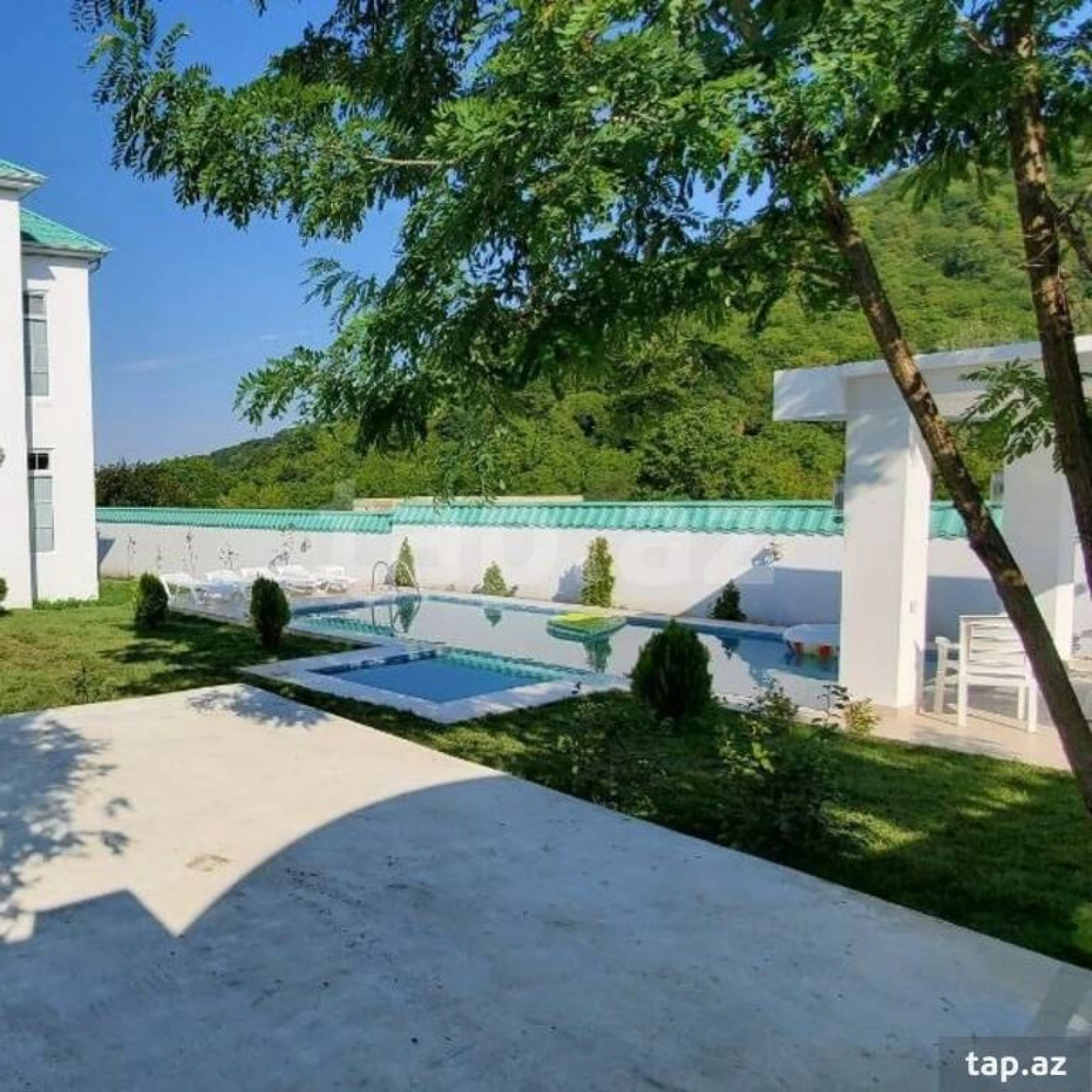 Kirayə verilir 5 otaqlı həyət evi