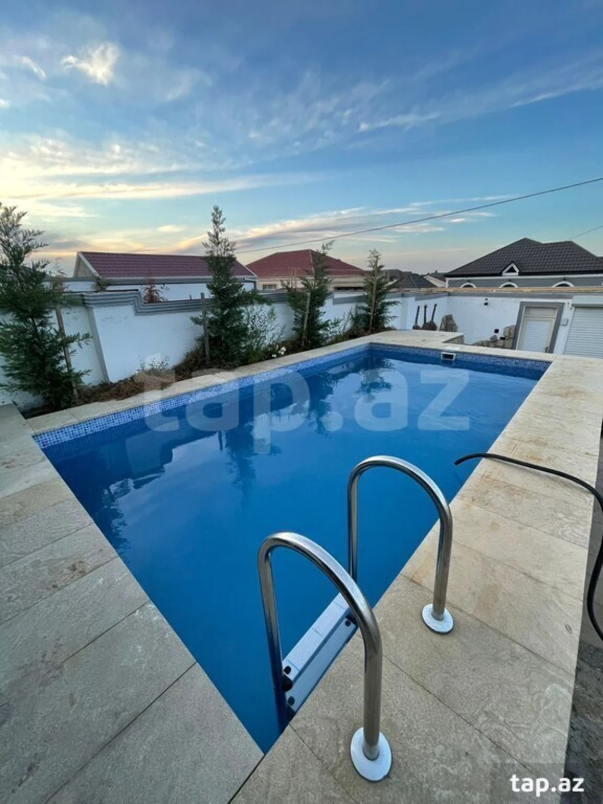 Kirayə verilir 4 otaqlı həyət evi 150 m²