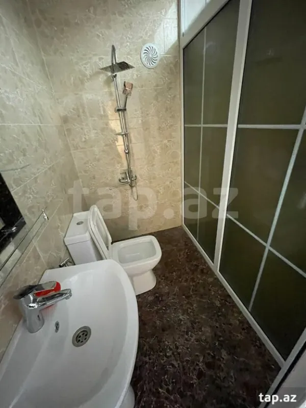 Kirayə verilir 4 otaqlı həyət evi 150 m²