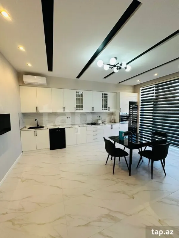 Kirayə verilir 5 otaqlı həyət evi 200 m²