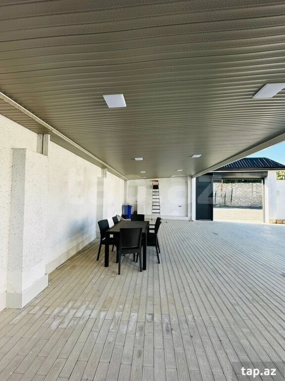 Kirayə verilir 5 otaqlı həyət evi 200 m²