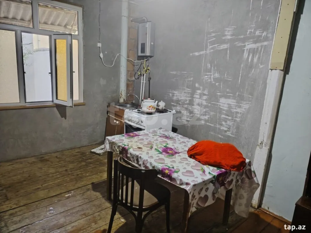 Satılır 4 otaqlı həyət evi