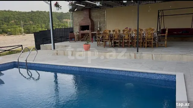 Kirayə verilir 4 otaqlı həyət evi