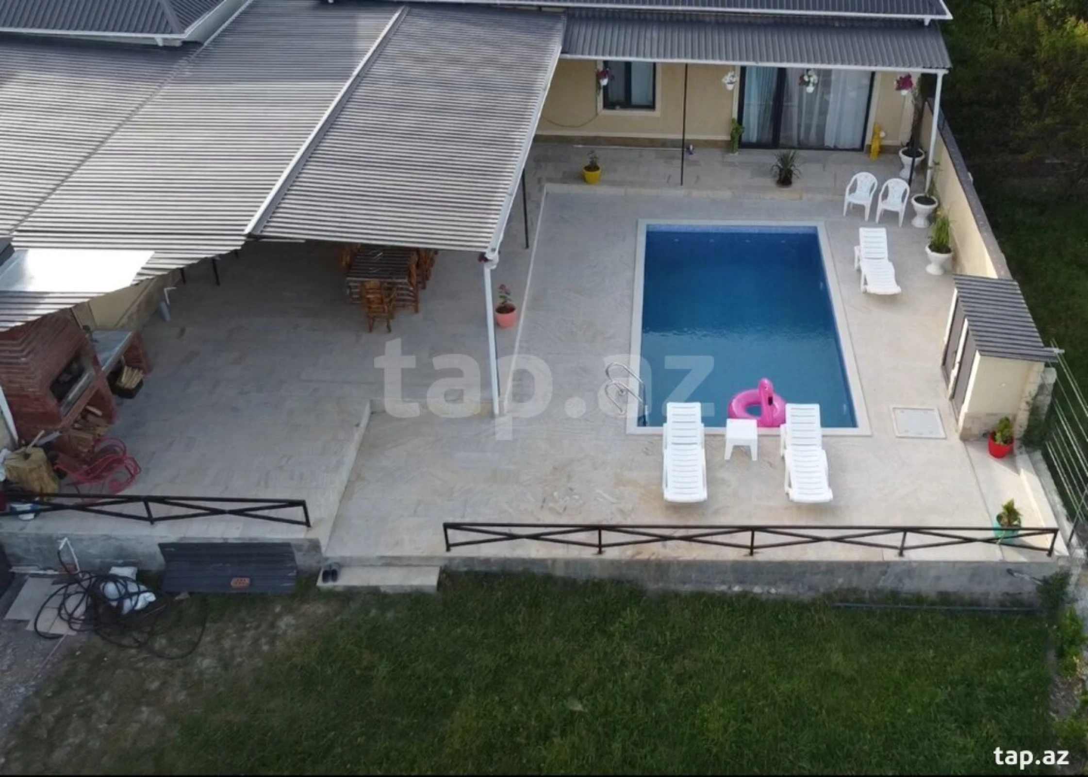 Kirayə verilir 4 otaqlı həyət evi