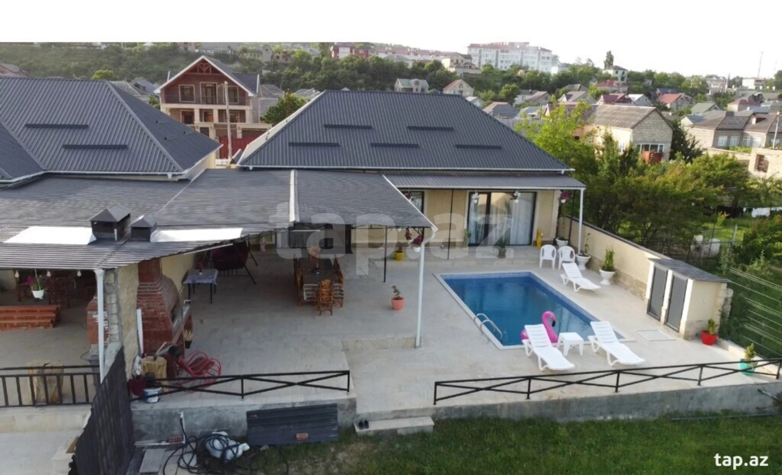 Kirayə verilir 4 otaqlı həyət evi