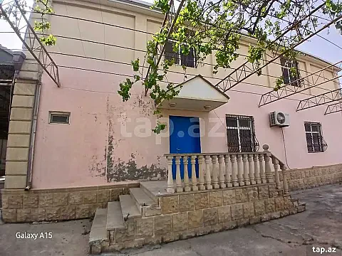 Satılır 6 otaqlı həyət evi 200 m² — Bakı, Novxanı 6 otaq 200.00 m²
