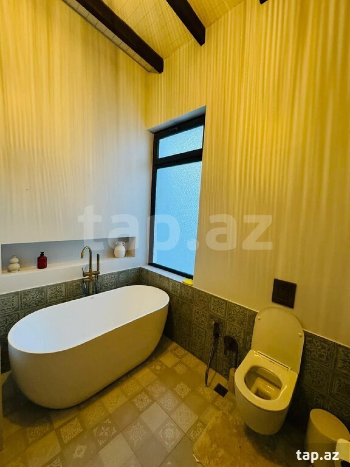 Kirayə verilir 4 otaqlı həyət evi 200 m²