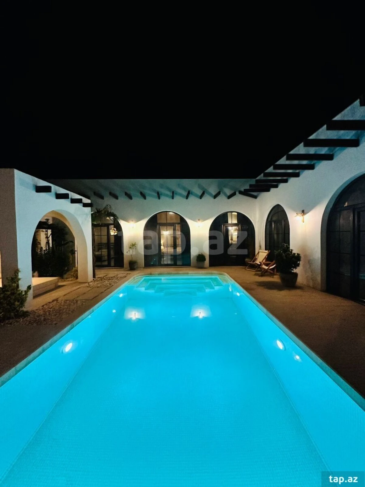 Kirayə verilir 4 otaqlı həyət evi 200 m²