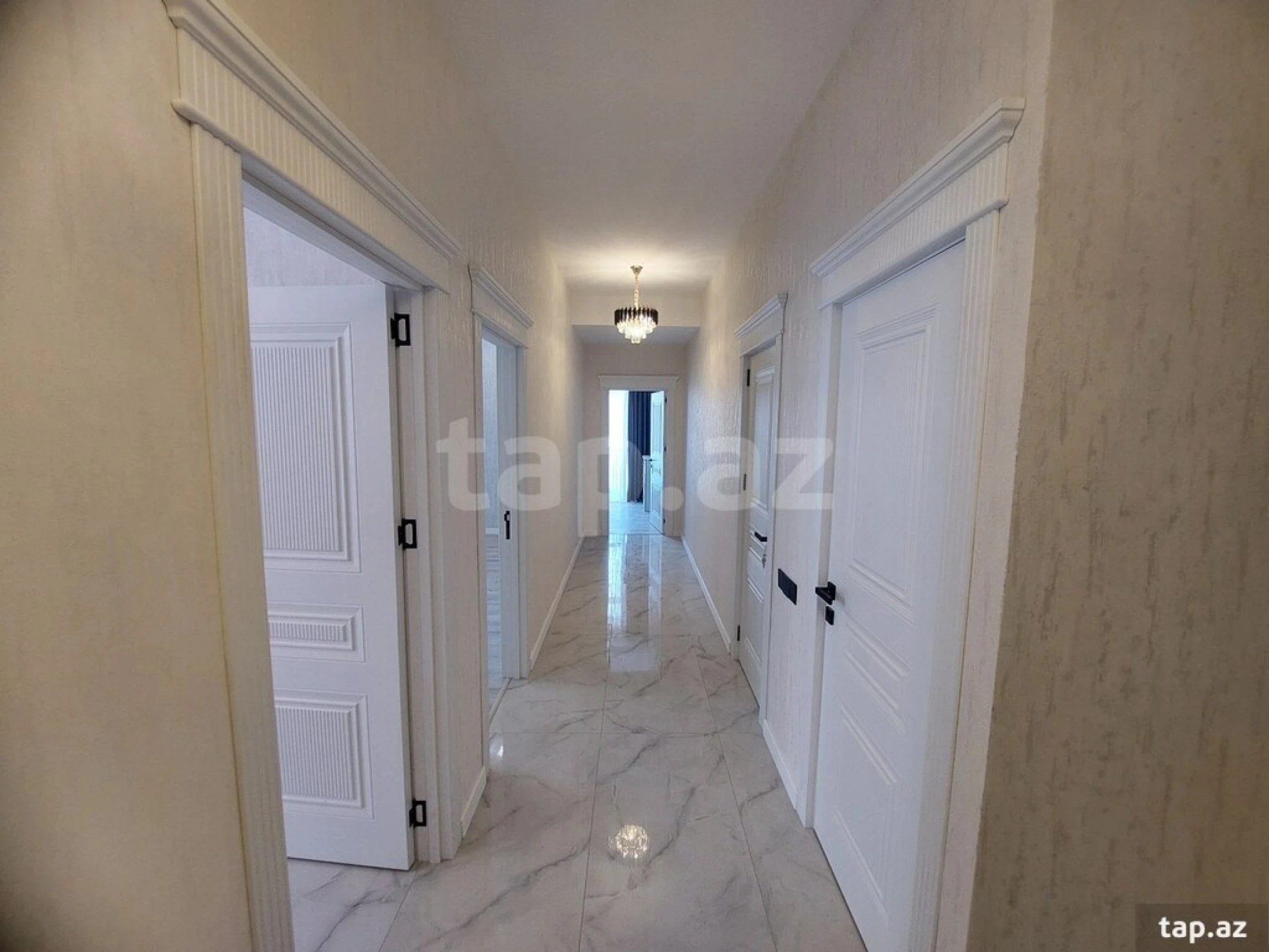 Satılır 2 otaqlı yeni tikili 96 m²