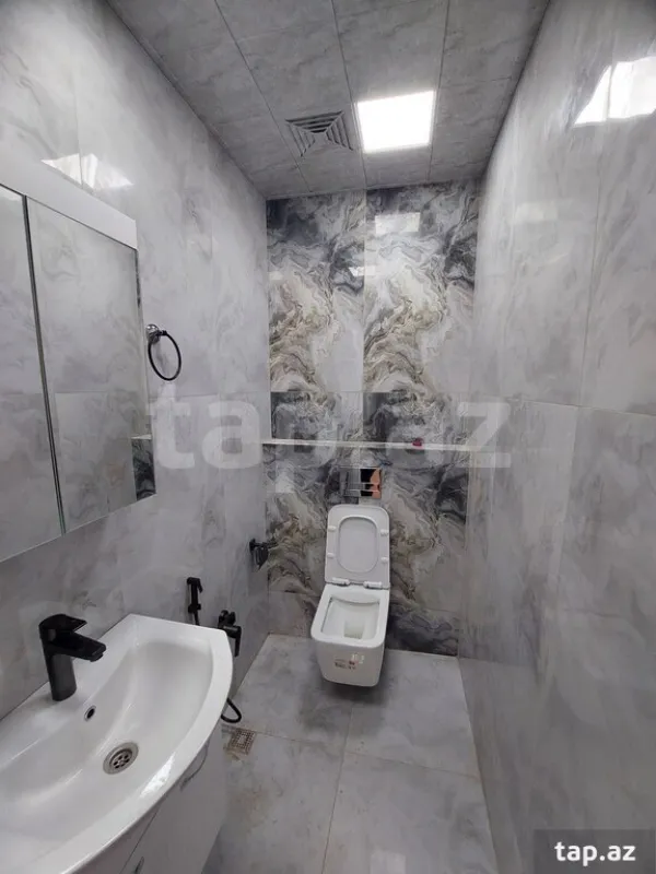 Satılır 2 otaqlı yeni tikili 96 m²