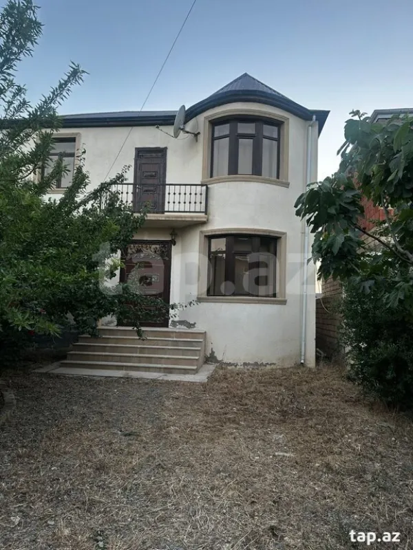 Kirayə verilir 6 otaqlı həyət evi