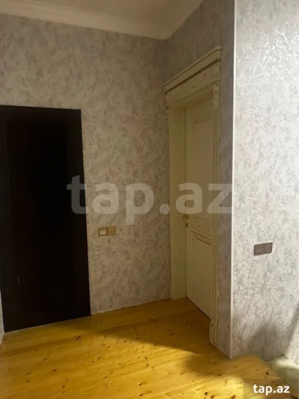 Kirayə verilir 6 otaqlı həyət evi