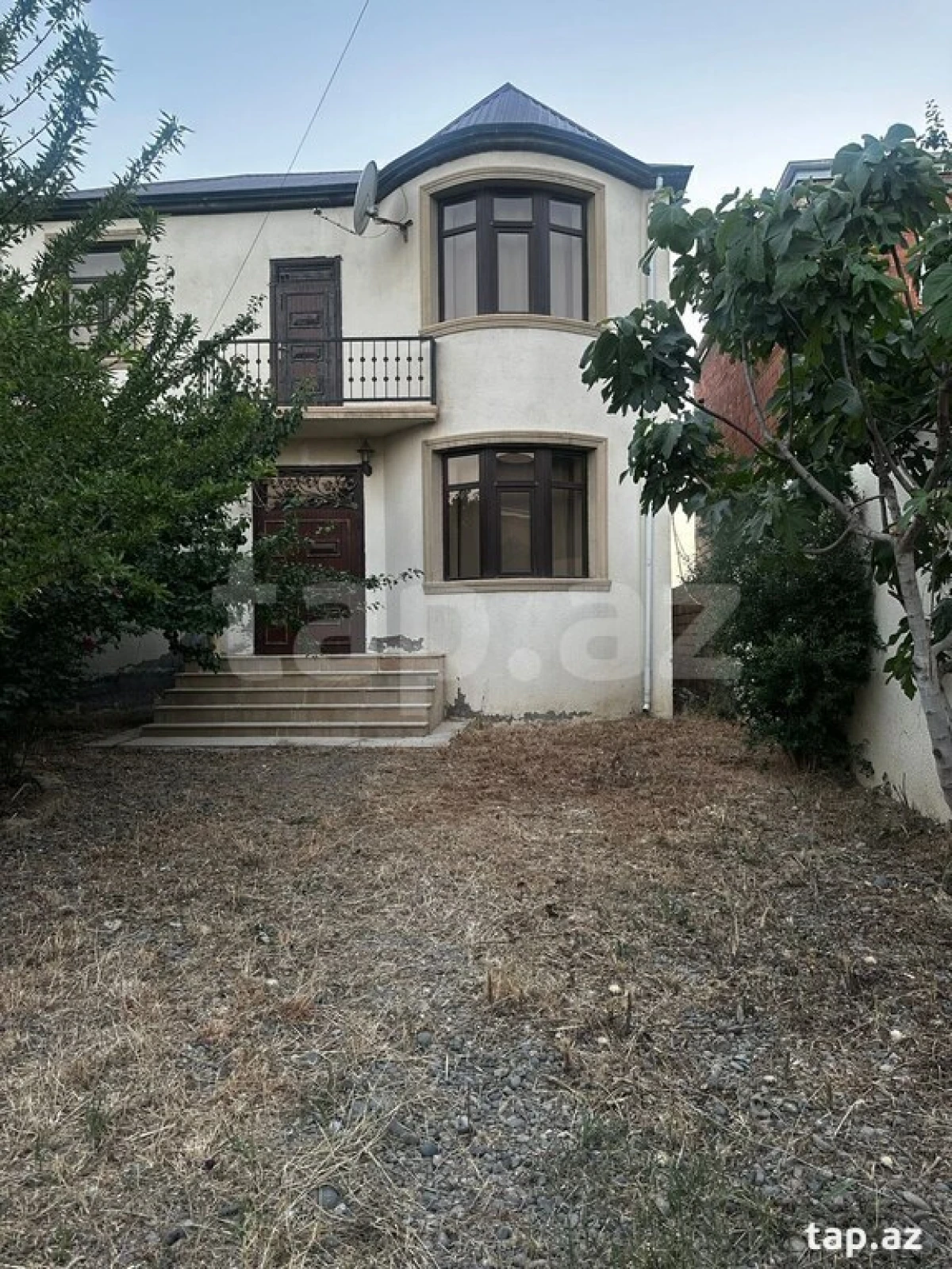 Kirayə verilir 6 otaqlı həyət evi