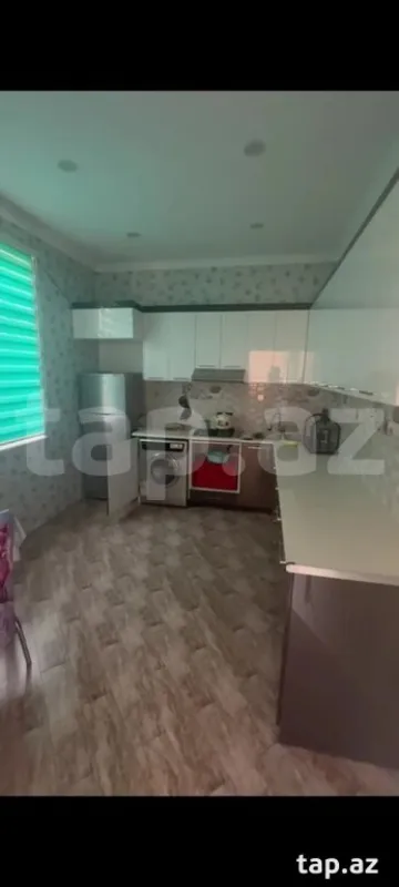 Kirayə verilir 6 otaqlı həyət evi