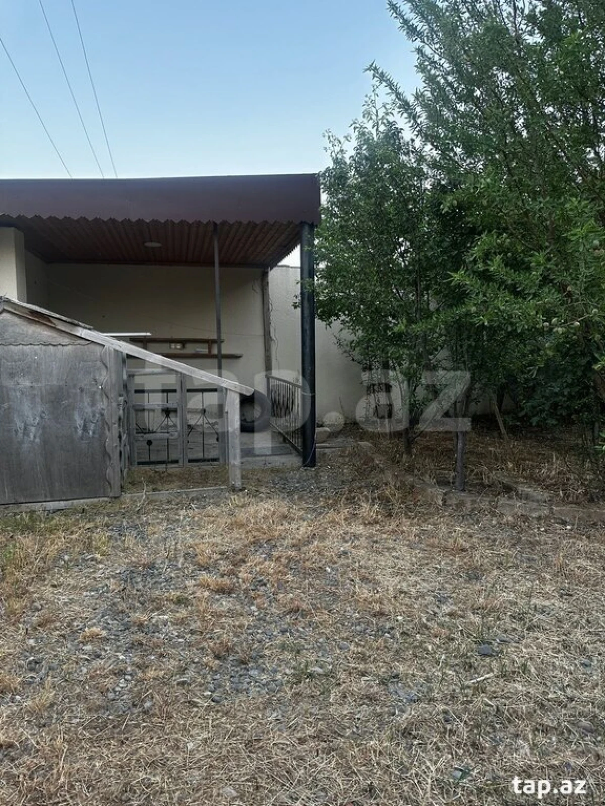 Kirayə verilir 6 otaqlı həyət evi