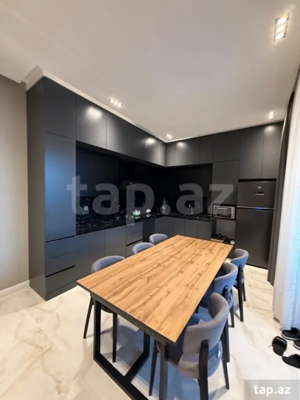 Kirayə verilir 4 otaqlı həyət evi