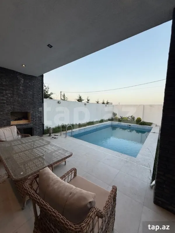 Kirayə verilir 4 otaqlı həyət evi