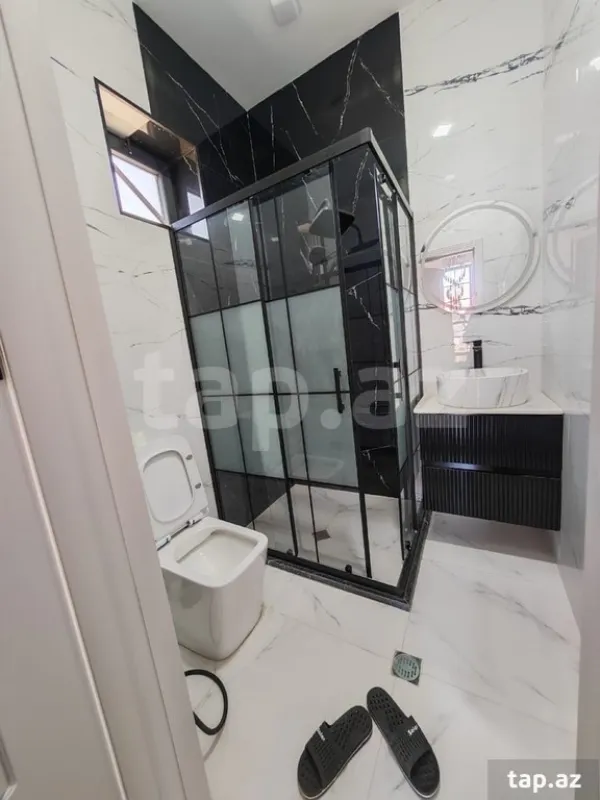 Kirayə verilir 4 otaqlı həyət evi