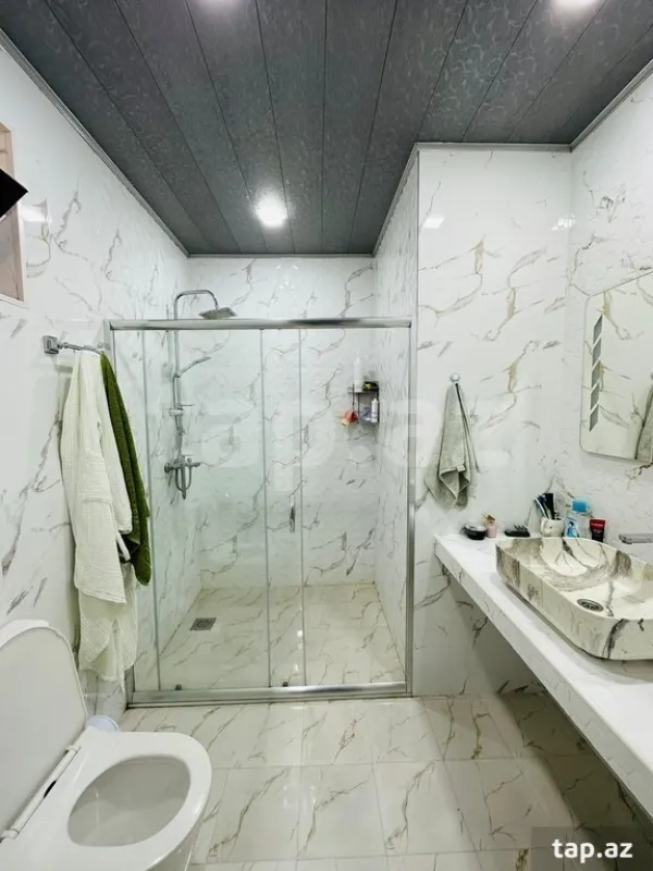 Kirayə verilir 4 otaqlı həyət evi