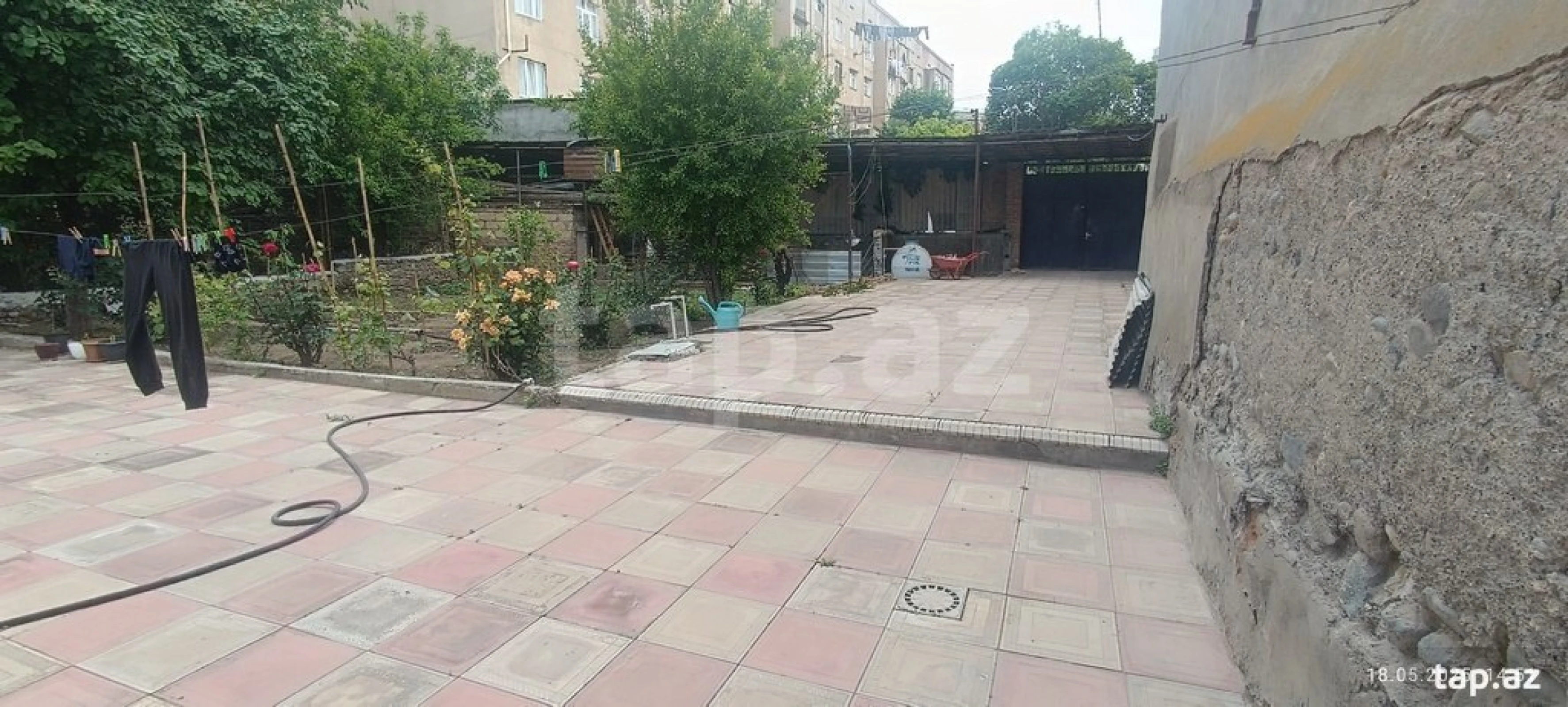 Satılır 4 otaqlı həyət evi 200 m²