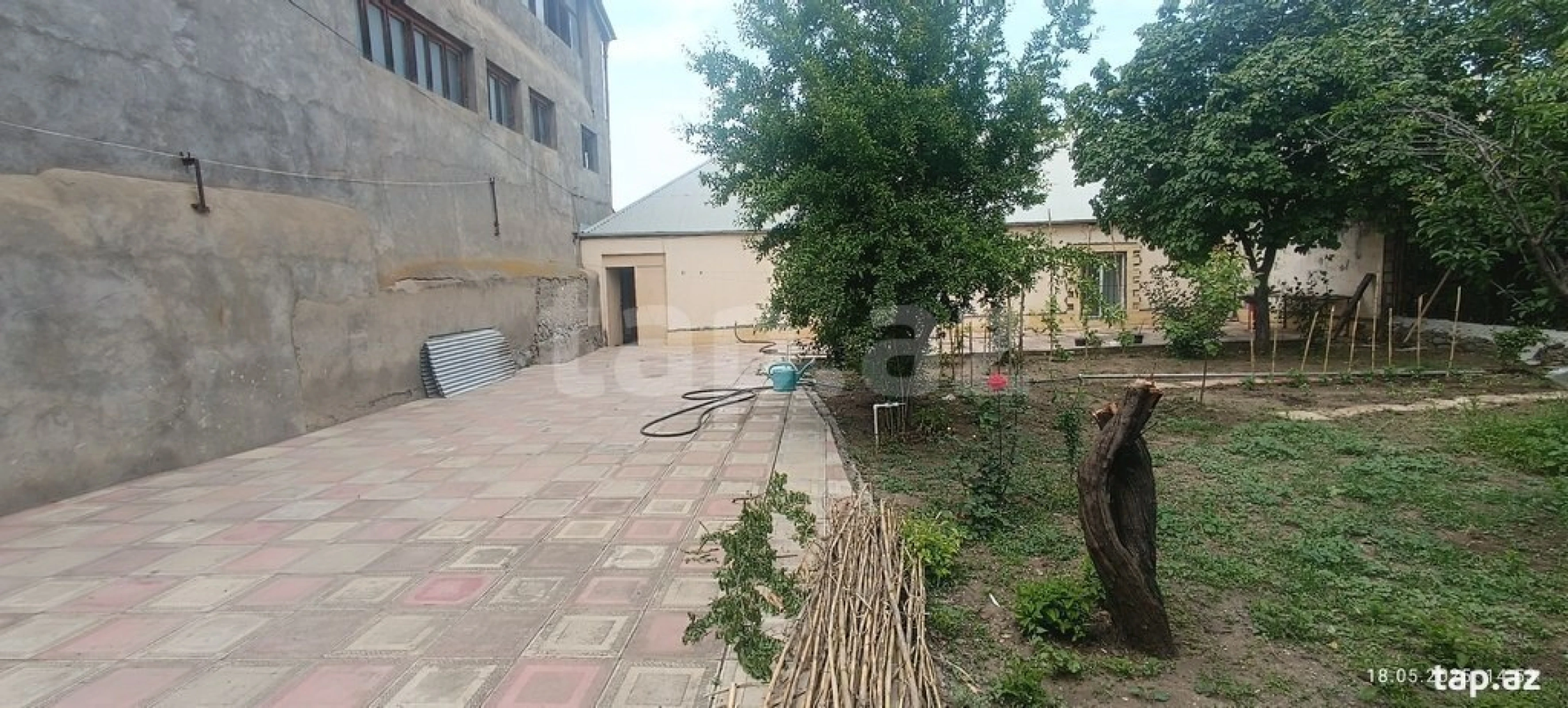 Satılır 4 otaqlı həyət evi 200 m²