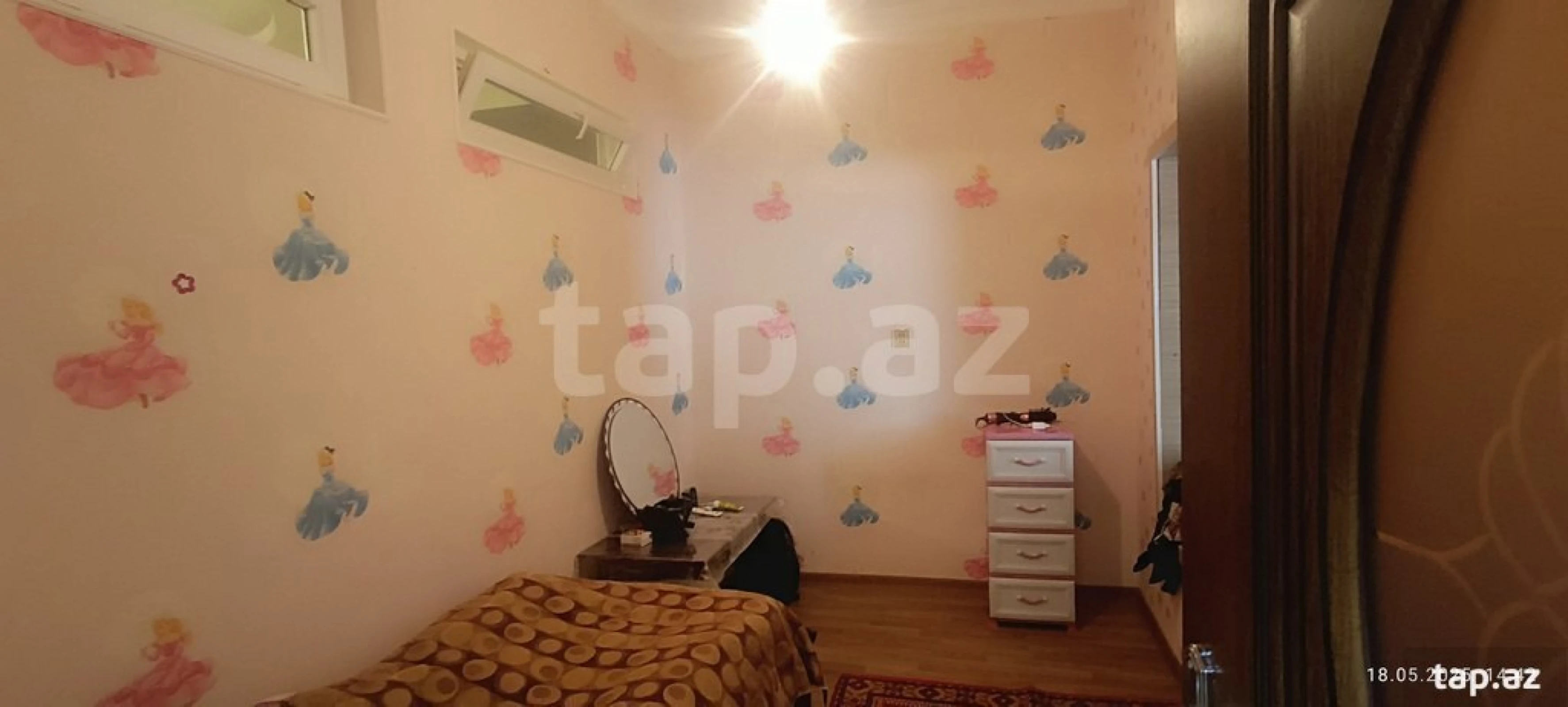 Satılır 4 otaqlı həyət evi 200 m²