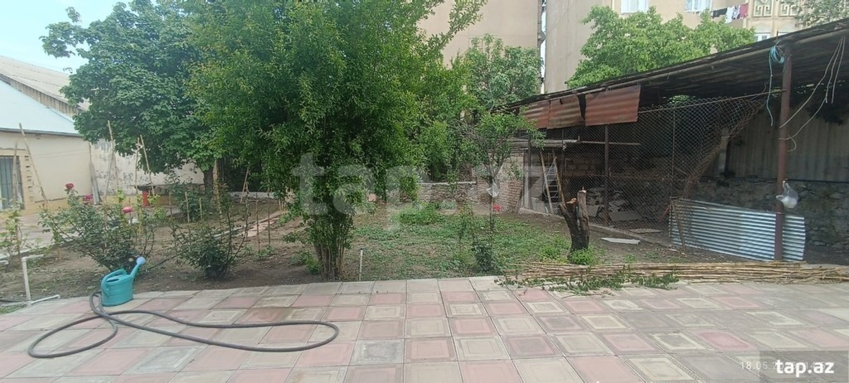 Satılır 4 otaqlı həyət evi 200 m²