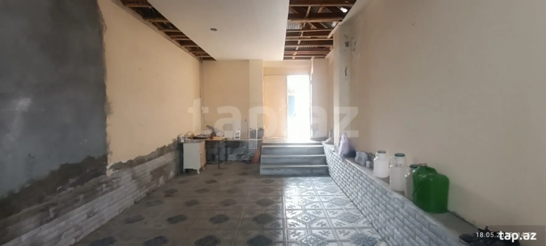 Satılır 4 otaqlı həyət evi 200 m²