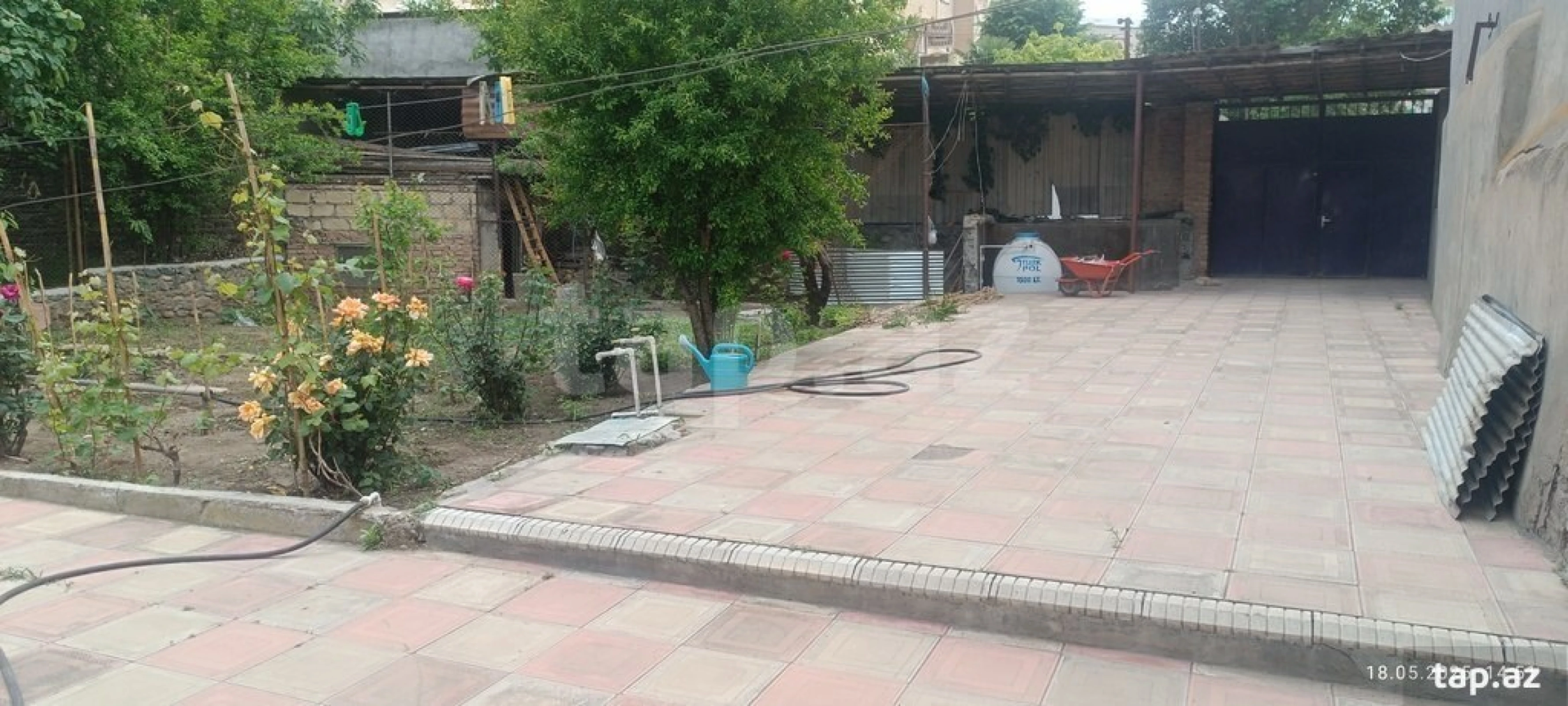 Satılır 4 otaqlı həyət evi 200 m²
