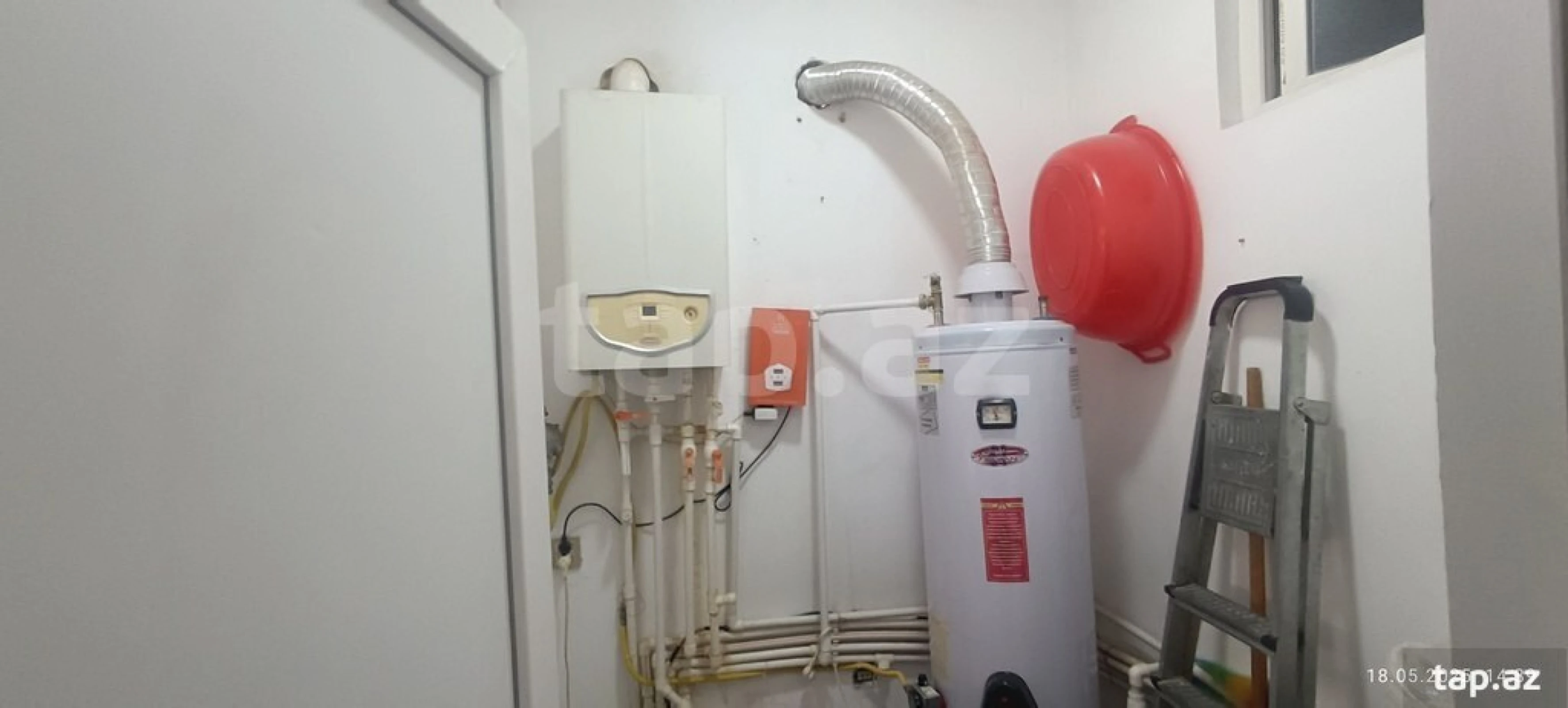 Satılır 4 otaqlı həyət evi 200 m²