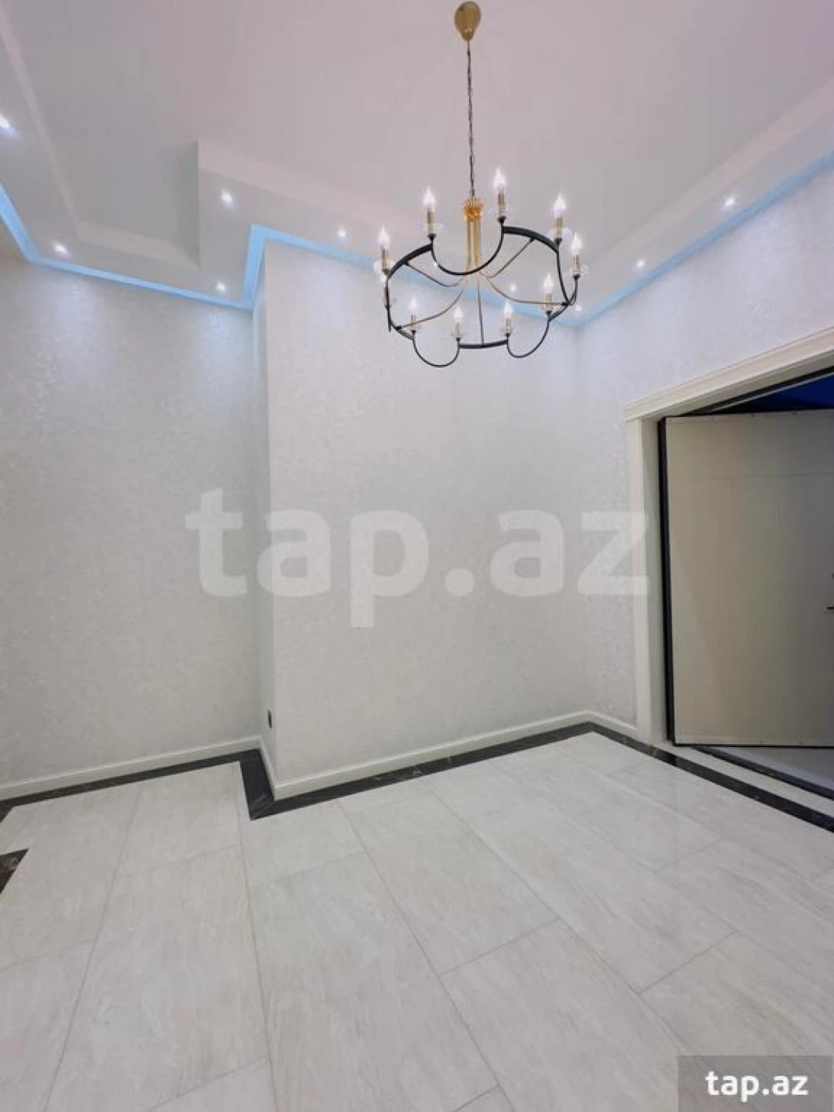 Satılır 6 otaqlı həyət evi