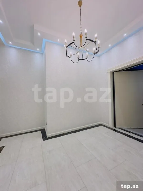 Satılır 6 otaqlı həyət evi