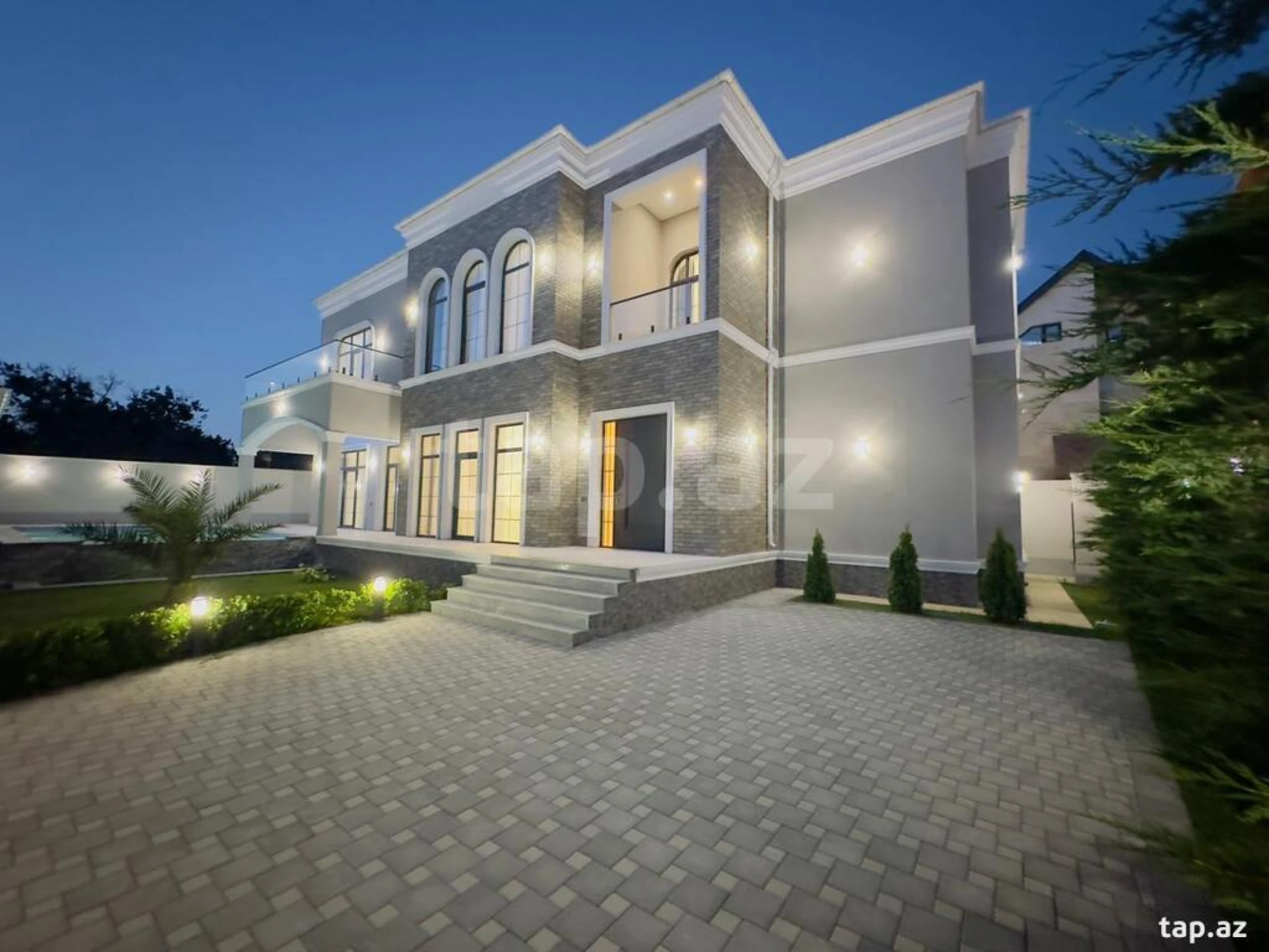 Satılır 6 otaqlı həyət evi