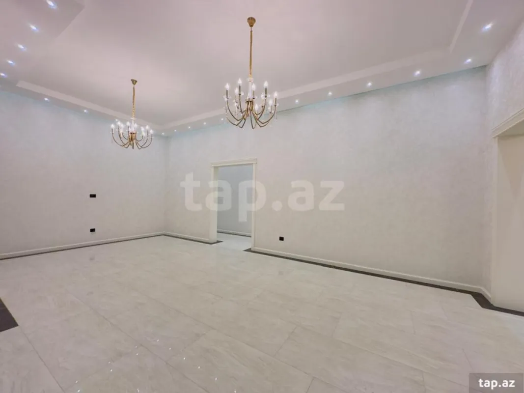 Satılır 6 otaqlı həyət evi