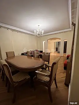 Kirayə verilir 4 otaqlı mənzil 144 m²