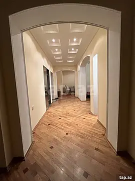 Kirayə verilir 4 otaqlı mənzil 144 m²