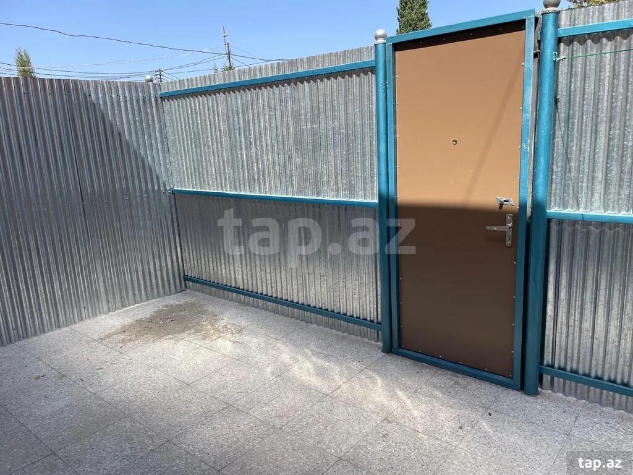 Kirayə verilir 3 otaqlı həyət evi