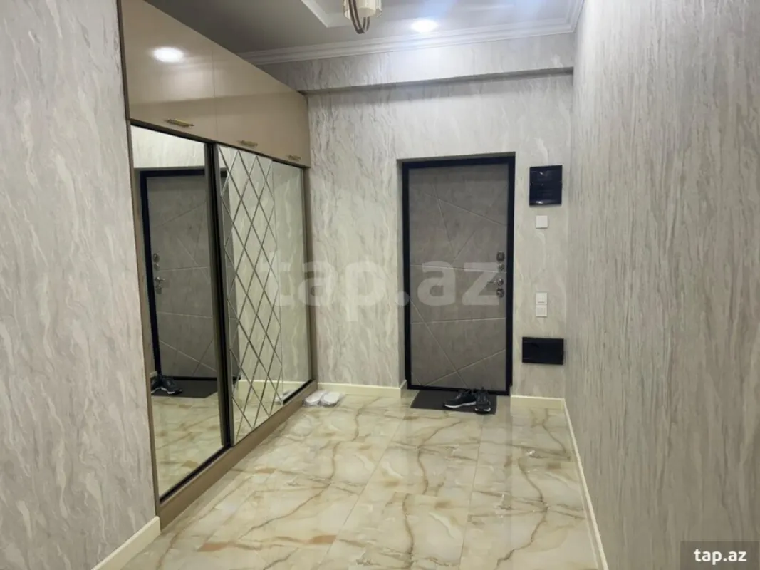 Kirayə verilir 3 otaqlı yeni tikili 85 m²