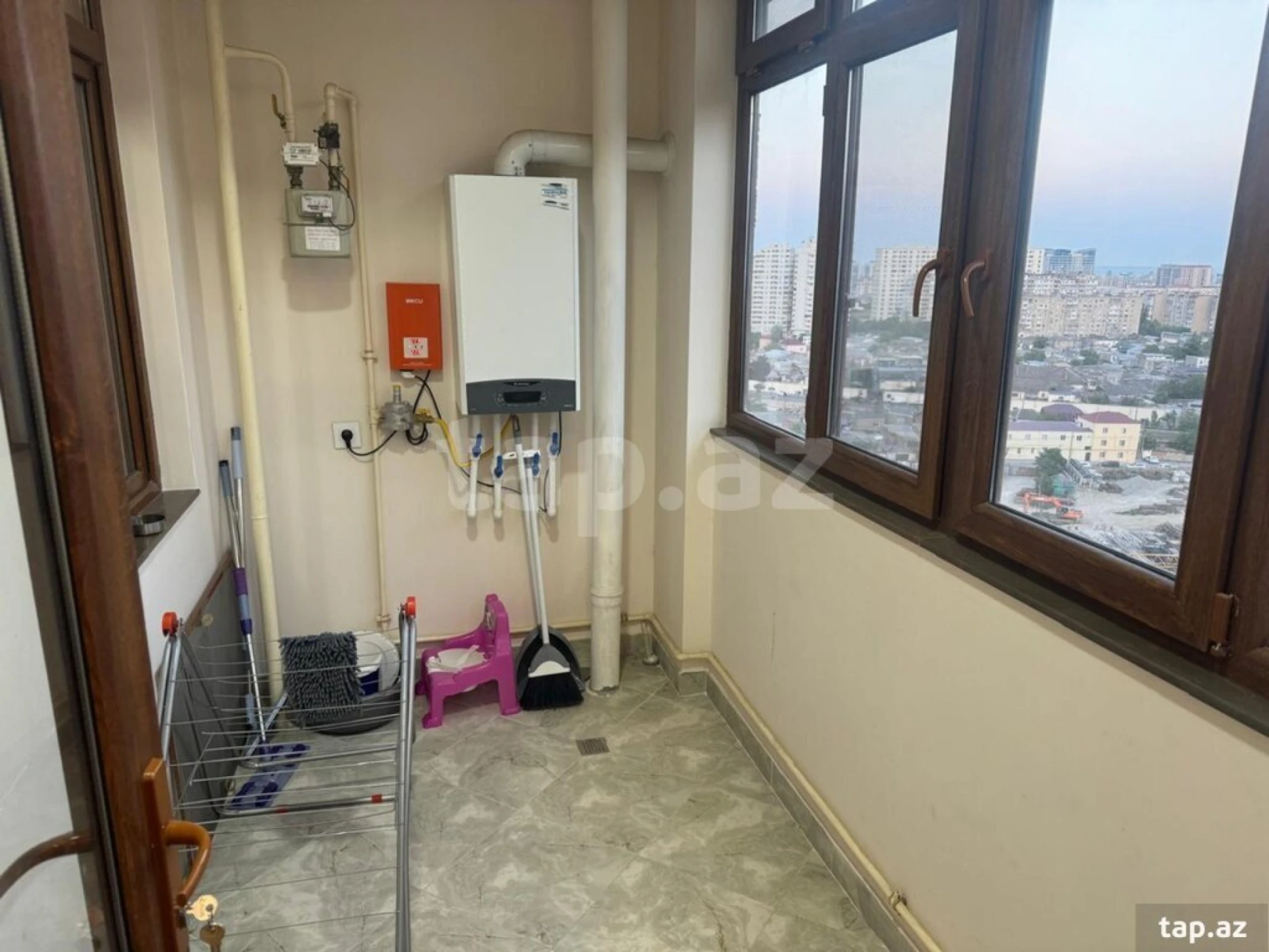 Kirayə verilir 3 otaqlı yeni tikili 85 m²