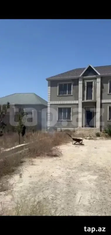 Satılır 5 otaqlı həyət evi 280 m²
