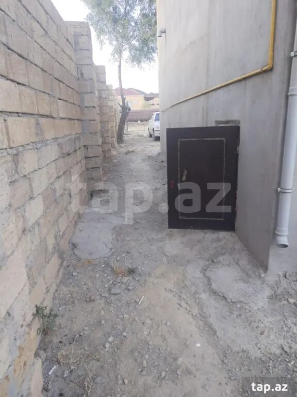 Satılır 5 otaqlı həyət evi