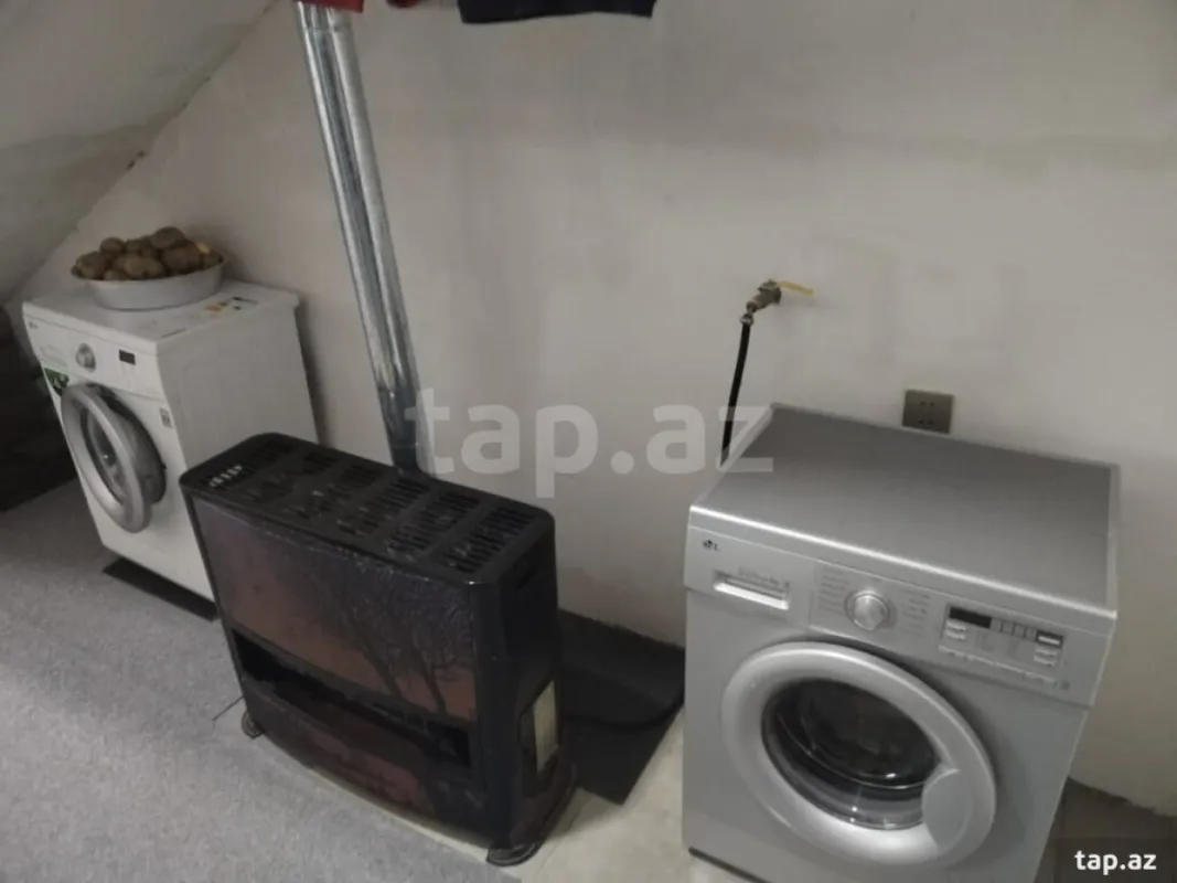 Satılır 5 otaqlı həyət evi