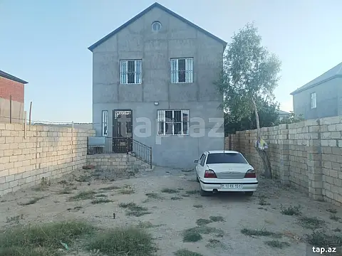 Satılır 5 otaqlı həyət evi
