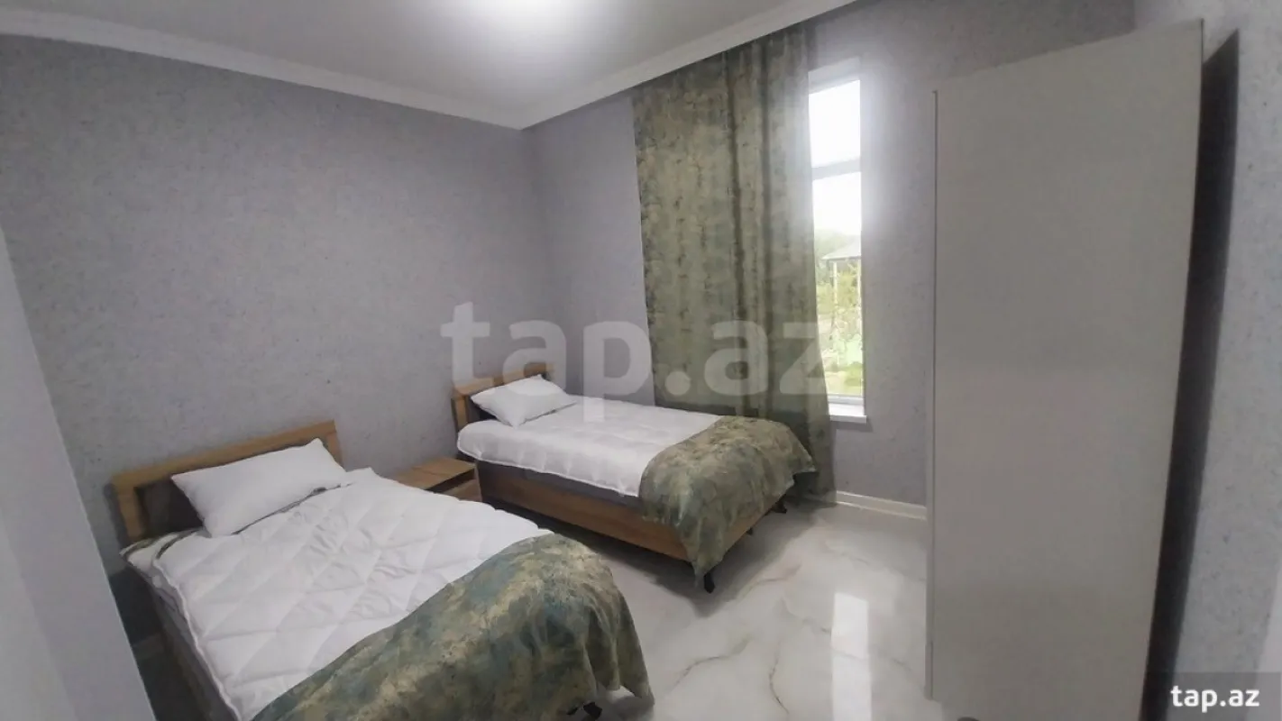 Kirayə verilir 4 otaqlı həyət evi