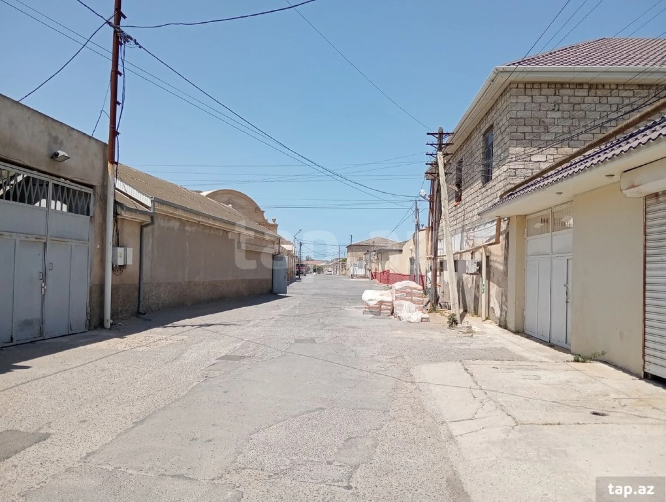 Satılır 4 otaqlı həyət evi