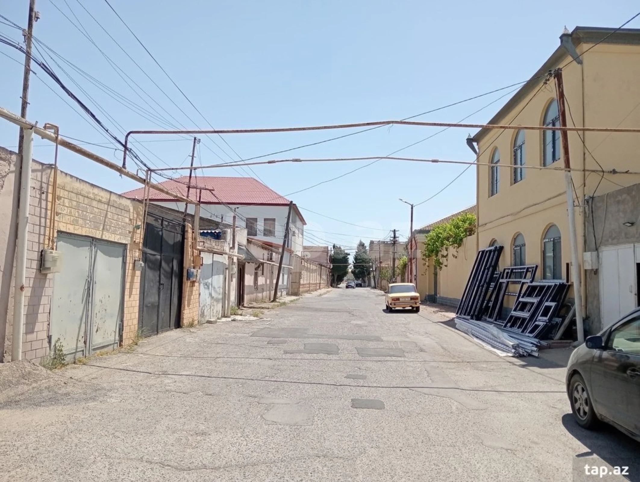 Satılır 4 otaqlı həyət evi