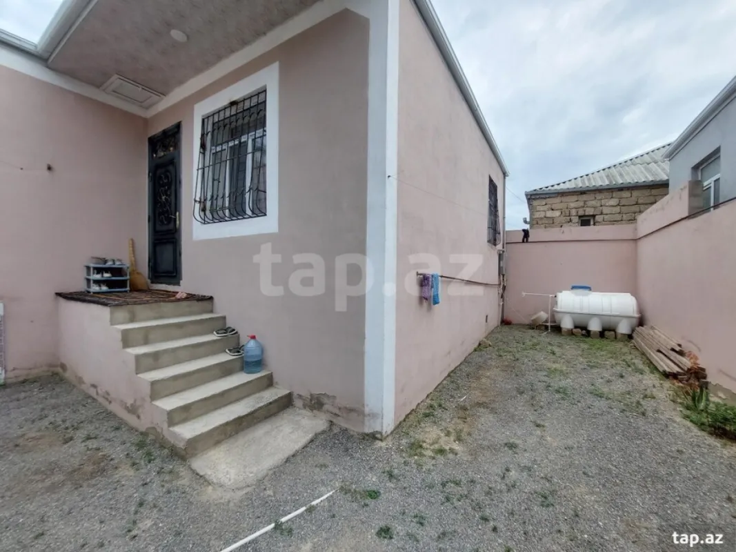 Satılır 3 otaqlı həyət evi