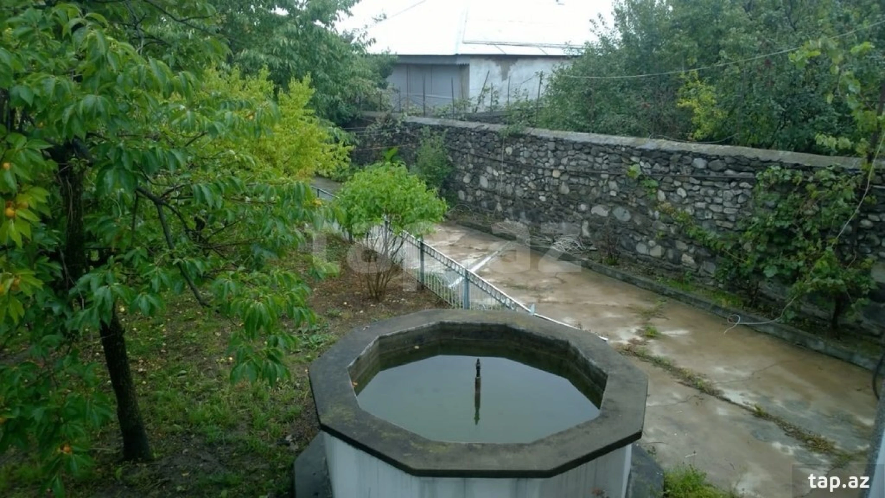 Satılır 5 otaqlı həyət evi